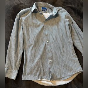Men’s Apt 9 slim fit dress shirt with fun design